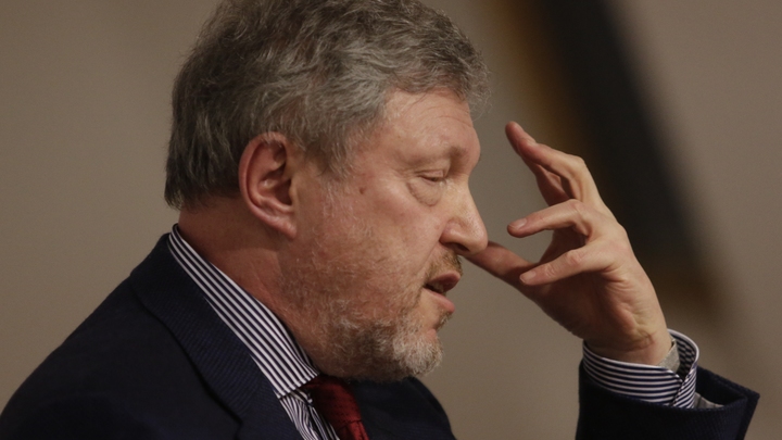 Чемодан, аэропорт. Гриша Явлинский нужнее в Лондоне?