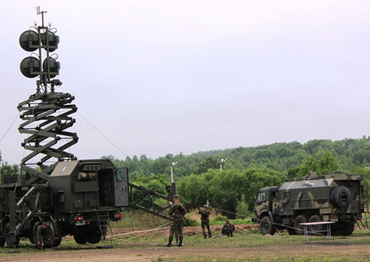 Учения связь. Военная техника войск связи России. Войска связи техника связи. Техника связистов Российской армии. Развёртывание войска связи.