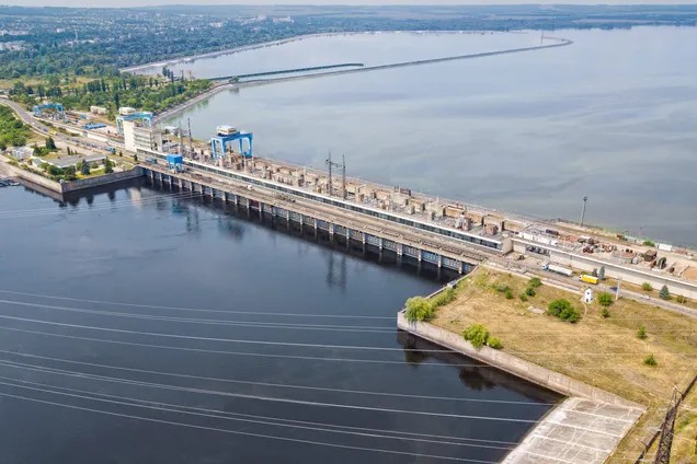 Нам нельзя уничтожать часть мостов через Днепр