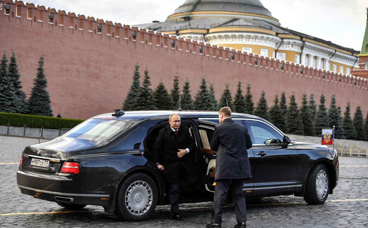 Как перевозят кортеж Путина в другие страны, и как он ездит по России -  Александр Назаренко — КОНТ