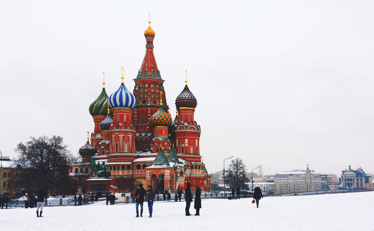 Возрождение туризма: первые после пандемии туристы из Китая посетят Петербург