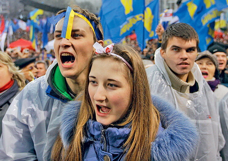 Украинцы верят в победу. Участники Евромайдана 2014. Фото Победы над Украиной. Западные украинцы внешность фото. Укропович.