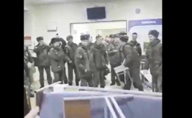 Вольские «100 дней до приказа» потрясли не только Вооруженные силы РФ