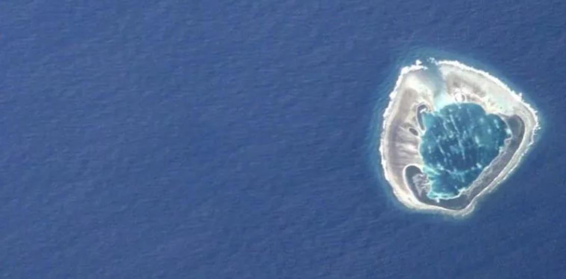Немо тихий океан. Остров Немо в тихом океане. Атолл Дюси точка Немо. Остров Атолл Дюси. Точка Немо кладбище космических кораблей.