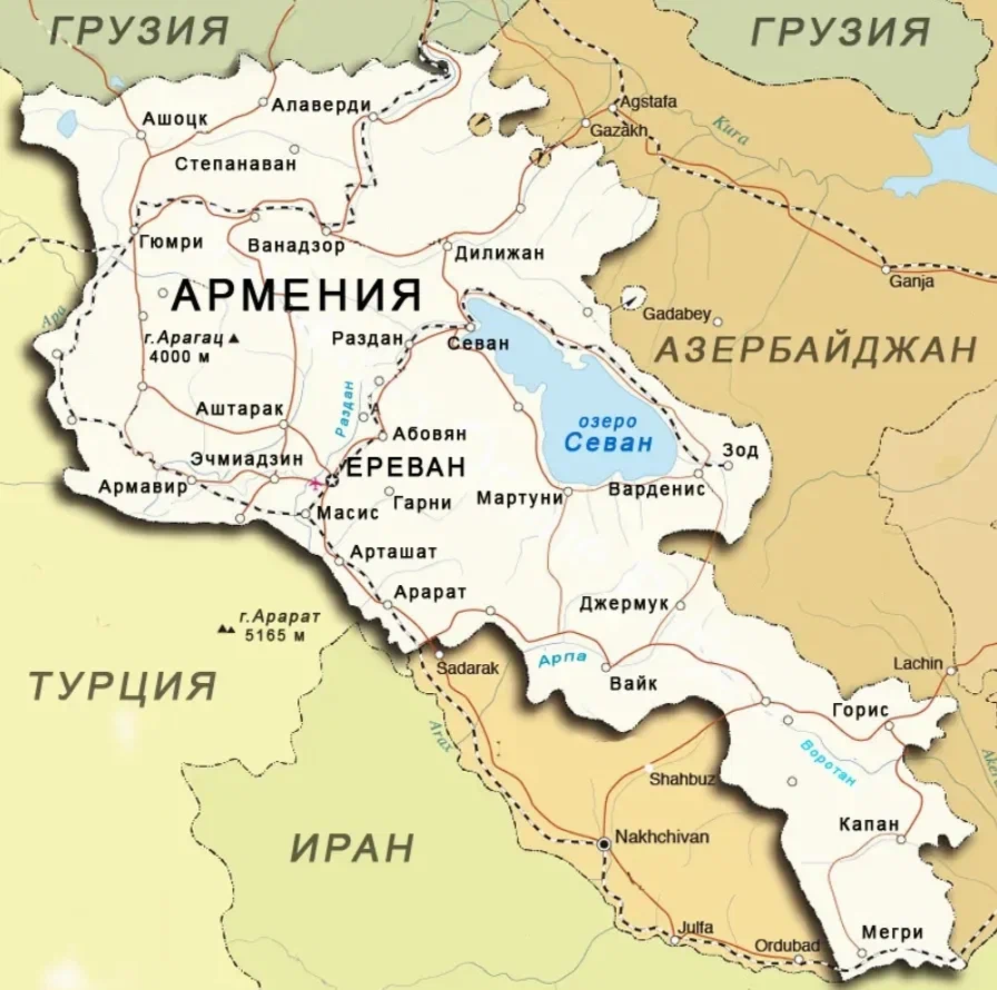 Лучше нейтральный Азербайджан, чем «дружественная» Армения