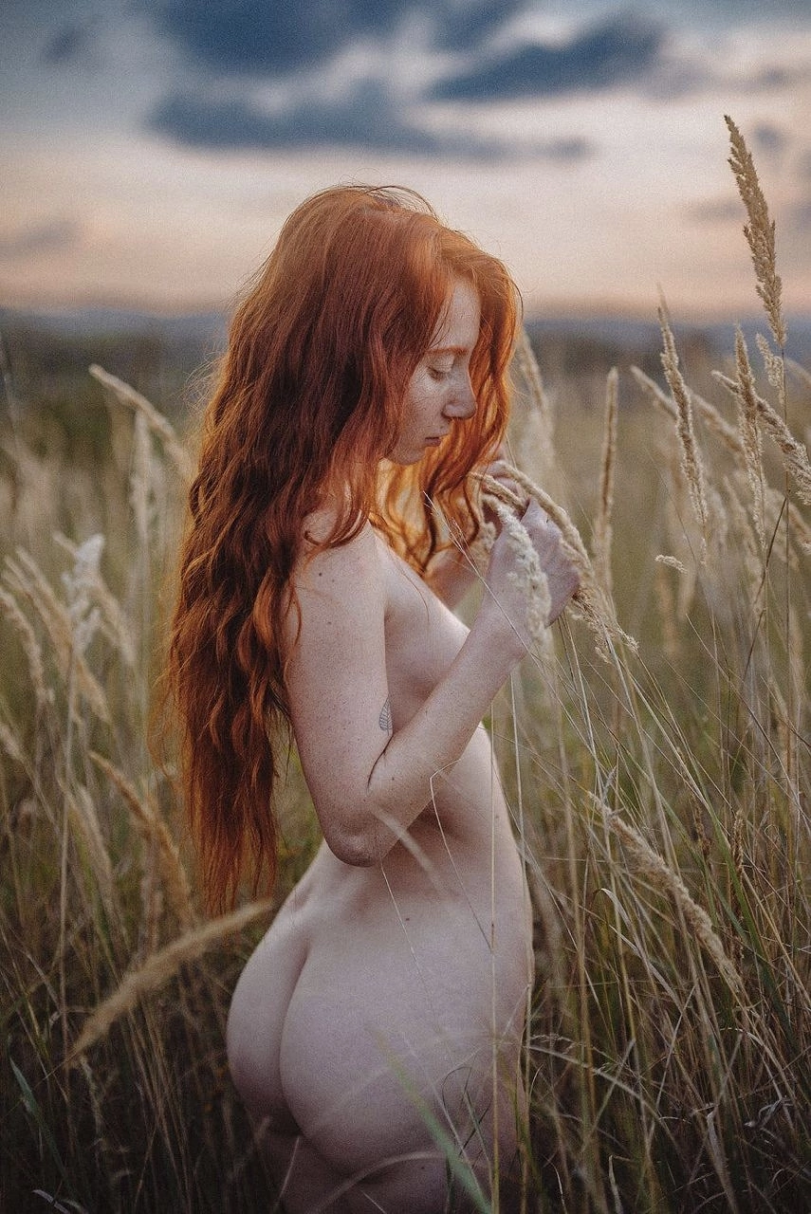 Captivating nude gingers in their natural beauty