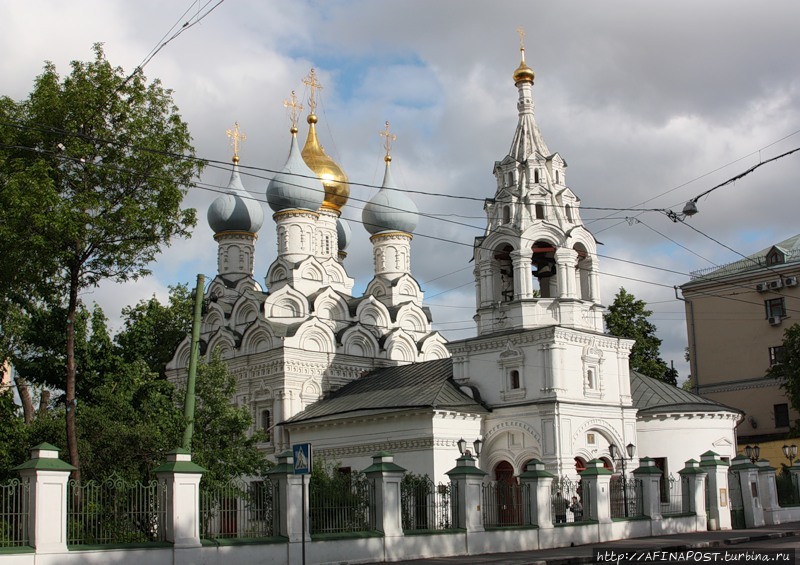 Храм б. Церковь Николы в Пыжах в Москве. Церковь Николы в Пыжах 17 век. Улица большая Ордынка храм святителя Николая в Пыжах. Никольская Церковь Ордынка.