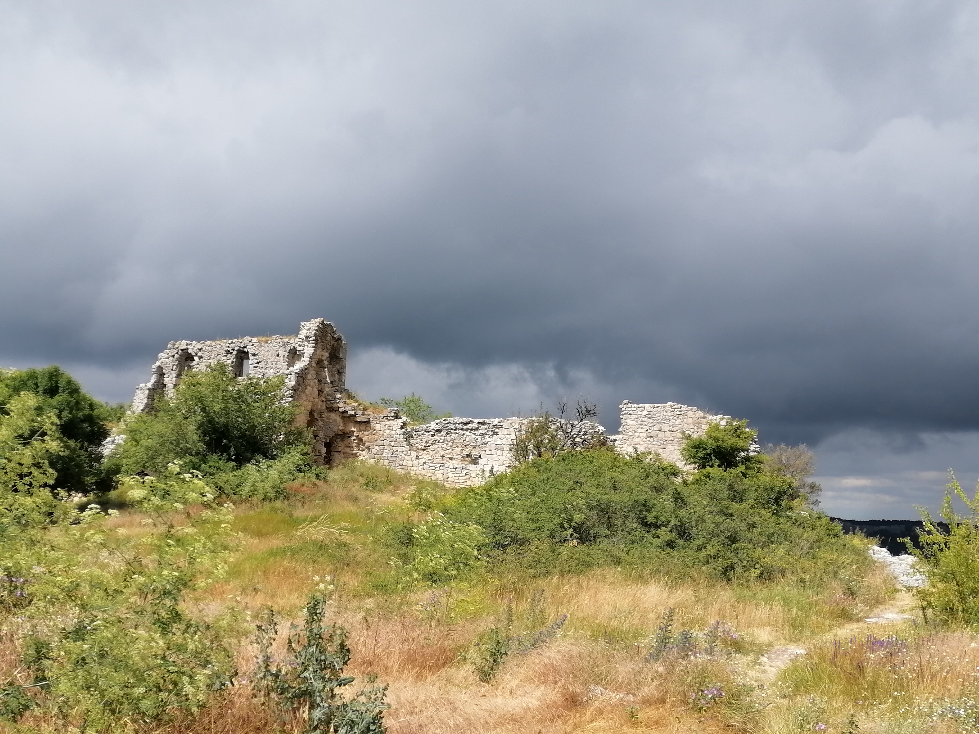 Древний город-крепость в горах Крыма, Мангу́п-Кале́. Княжество Феодоро. |  Блог Римма Гущина | КОНТ