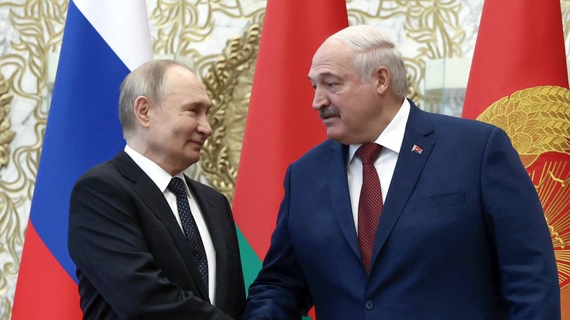 Мастер-класс по продвижению: Лукашенко угостил Путина блюдами белорусской кухни 
