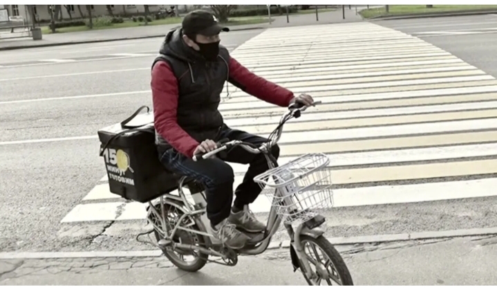 "Я вижу, что происходит с этой доставкой. Вижу. Это безусловно вызывает озабоченности у наших граждан." — Владимир Путин