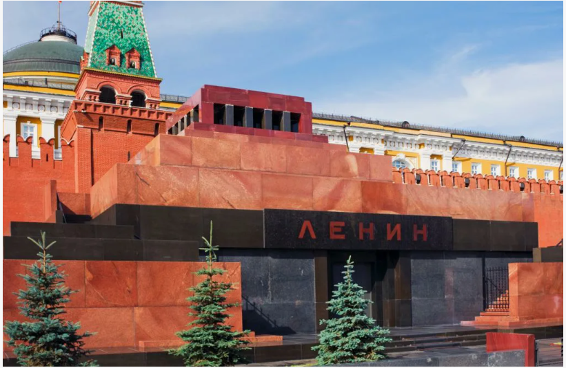 Захоронить тело Ленина, и снести Мавзолей