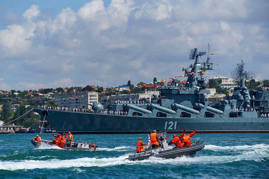 Крейсер москва фото на дне моря