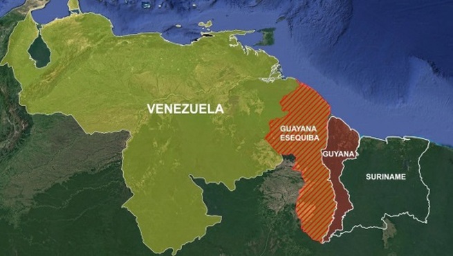 Похоже, что началась война между Венесуэлой и Гайаной    Каракас начал военную операцию по присоединению спорного региона Гайана-Эссекибо. Об этом сообщает телеграм-канал «Военный обозреватель».  Отмечается, что идут бои между армией Венесуэлы  2685815
