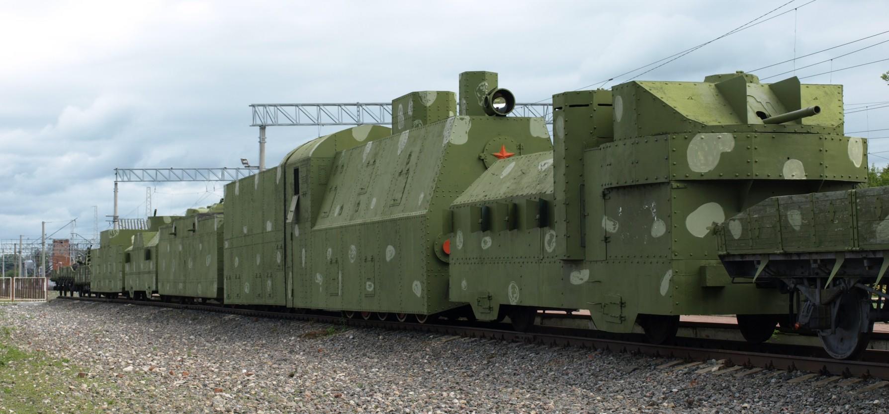 МО РФ показали работу бронепоезда «Волга» в ходе спецоперации на Украине