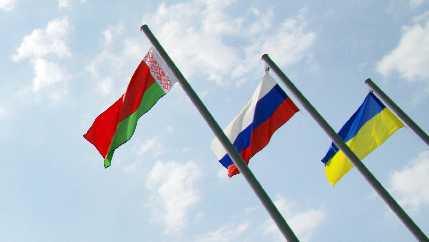 Флаги беларуси и россии вместе фото