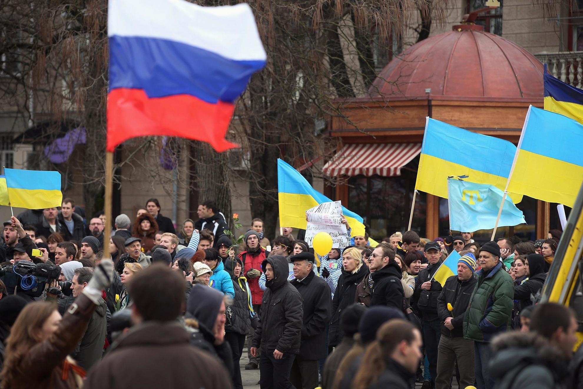 украина против россии картинки комфортный, диван станет
