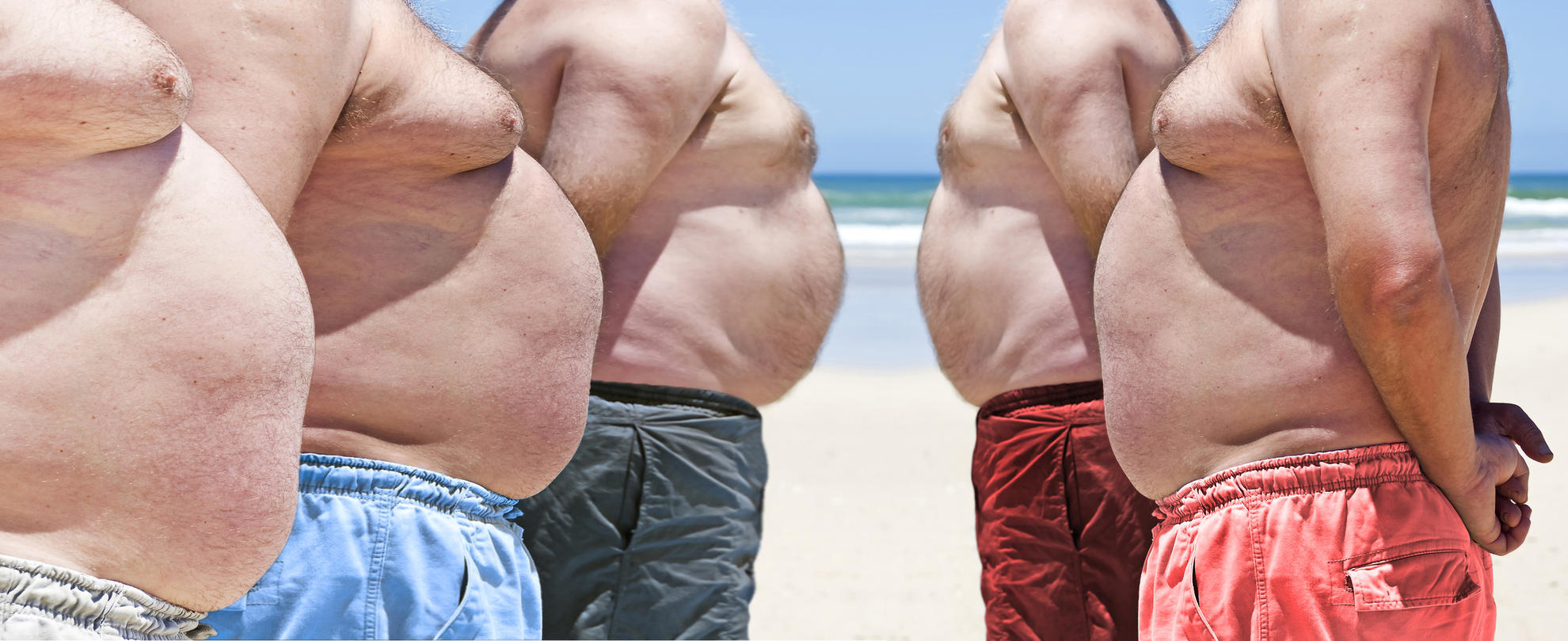Толстые мужики на пляже